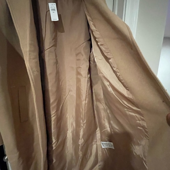 Brand New Beautiful Camel Long Topcoat - Picture 5 of 15